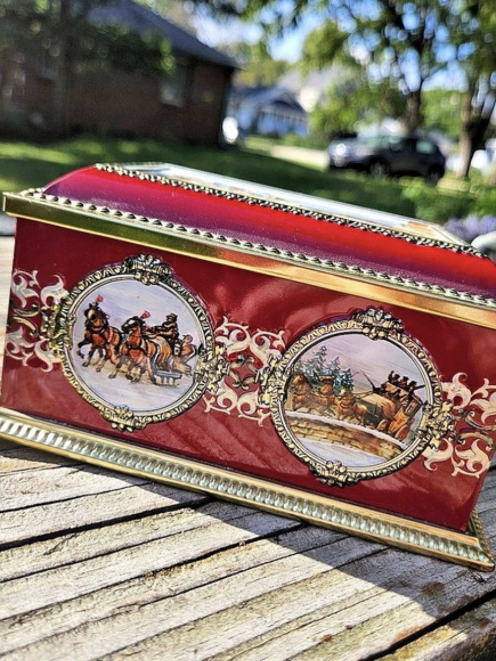 Klann Quaility Decorative Red & Gold Trinket Box